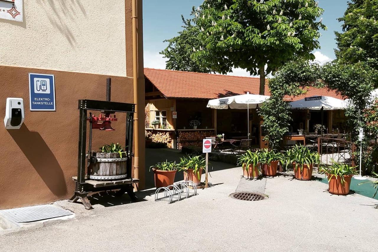 Gasthof Zum Goldenen Kreuz Wilhelmsdorf  Exterior photo