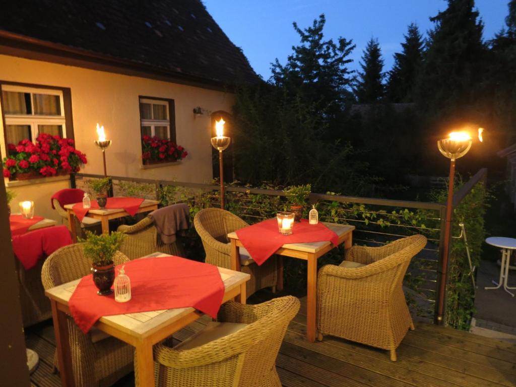 Gasthof Zum Goldenen Kreuz Wilhelmsdorf  Exterior photo